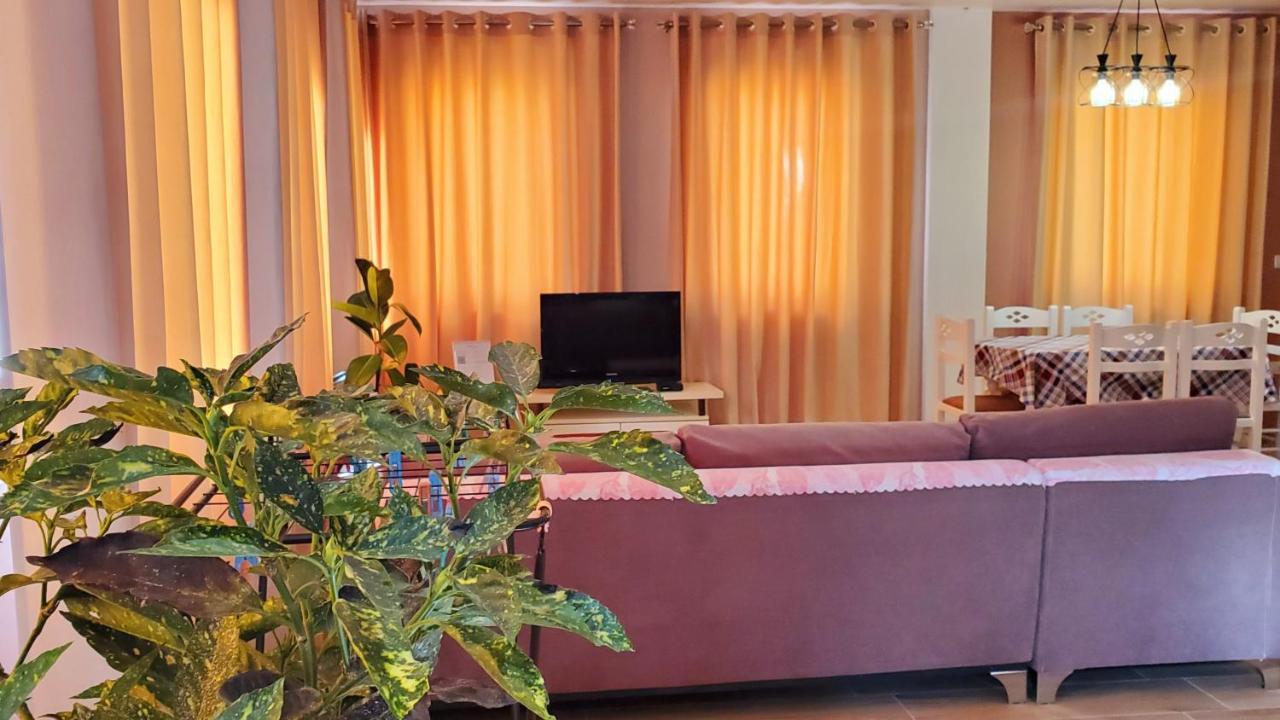 Sirius Apartment *